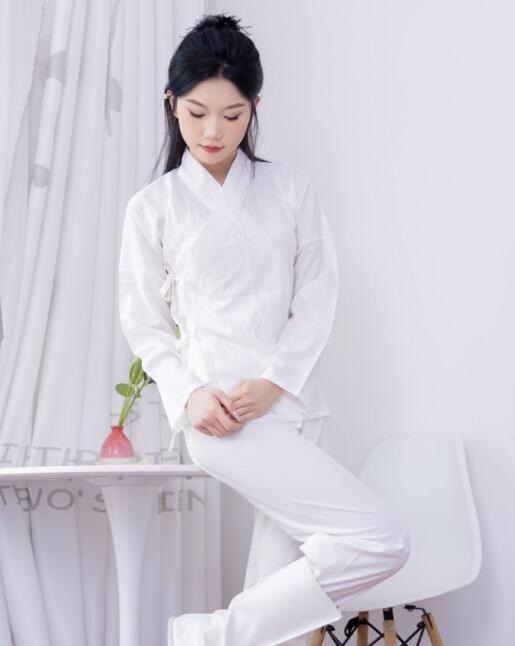 亚洲精品少妇18🈲网站
